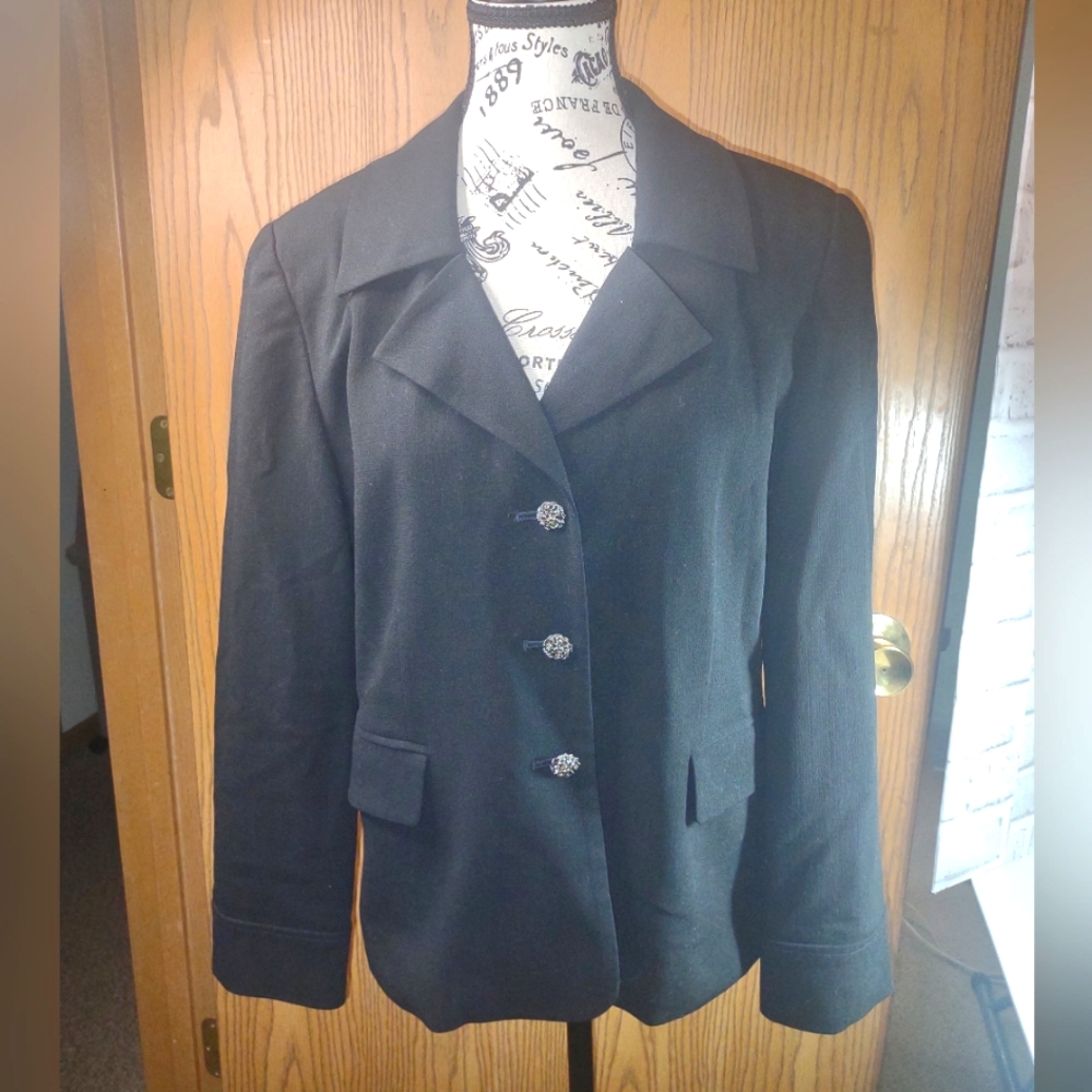 14P Elegant Black Women's Blazer